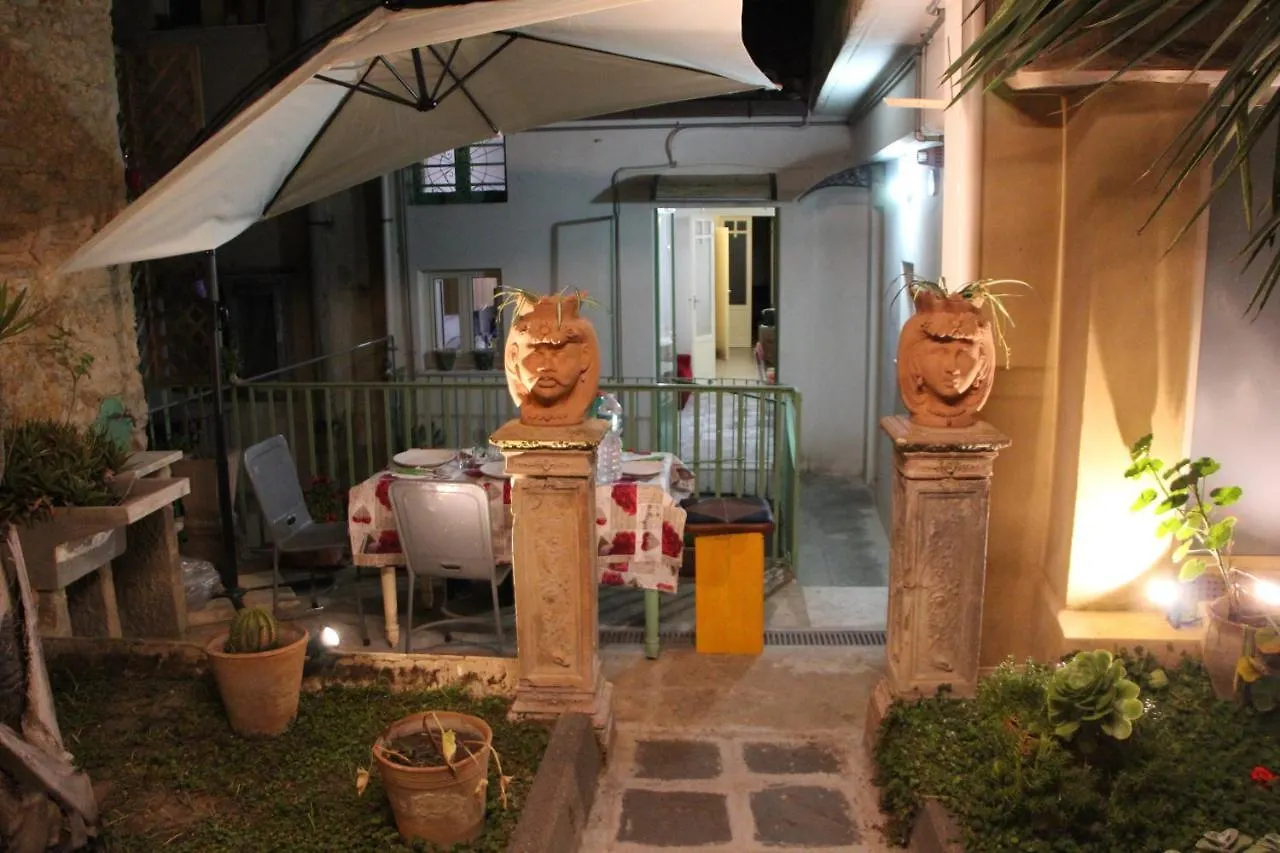 Appartamento Giardinetto Papale, centralissimo Caltagirone Italia