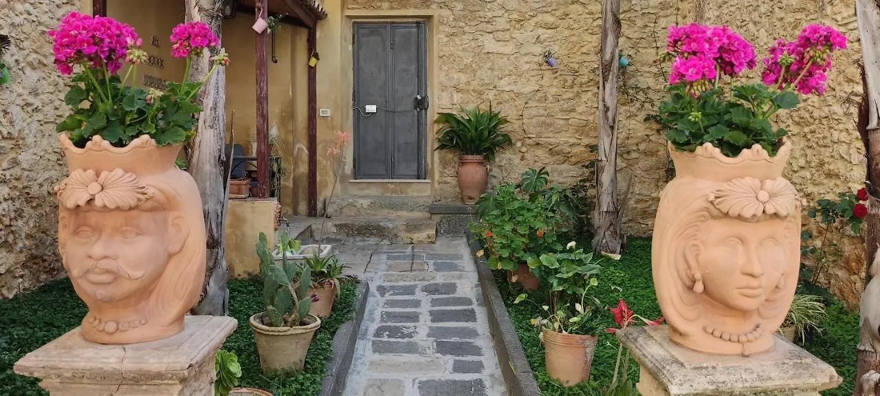 Giardinetto Papale, centralissimo Caltagirone Appartamento